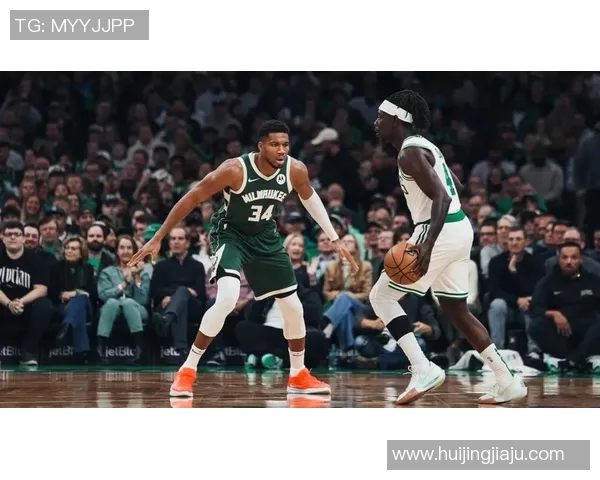 雄鹿惜败国王，字母哥复出空砍26+11+8，拉文31分率国王四人得分20